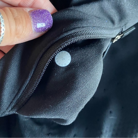 Lululemon Zoned In Tight Leggings - Picture 7 of 7